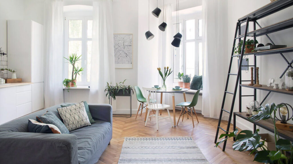 How to Design Small Space Online: Tools, Tips & Tricks
